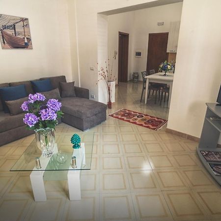 Casa Vacanze Francesca Apartment Mazara del Vallo Bagian luar foto